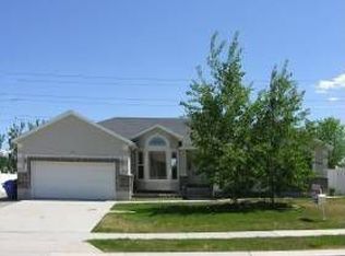 4877 Mountain Laurel Ln, West Jordan, UT 84081