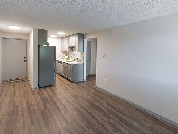 5th image of 3030 S Bannock St #301