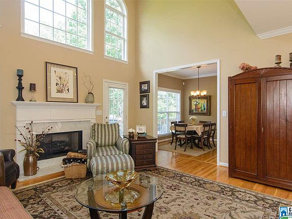 5th image of 5887 Carrington Ln