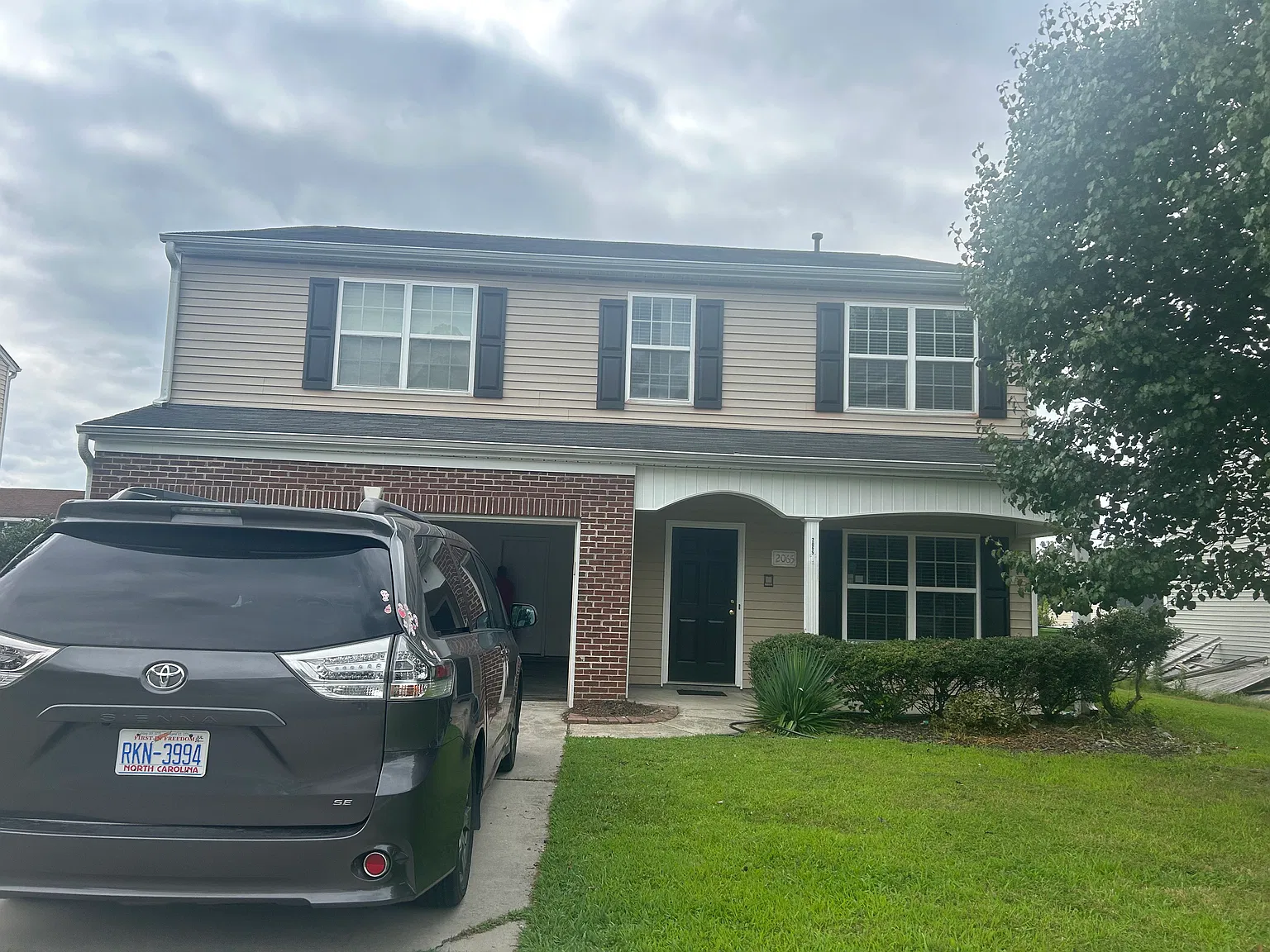 2065 Craver Meadows Dr — Photo 1