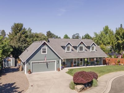 1074 SE Christie Pl, Grants Pass, OR, 97526