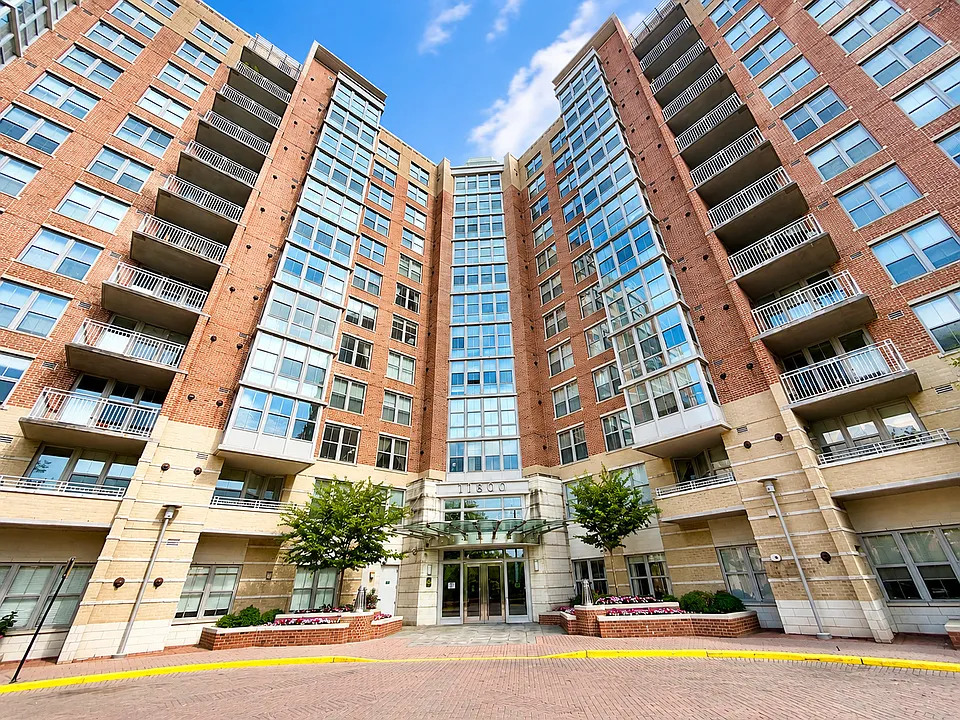 11800 Sunset Hills Rd #118