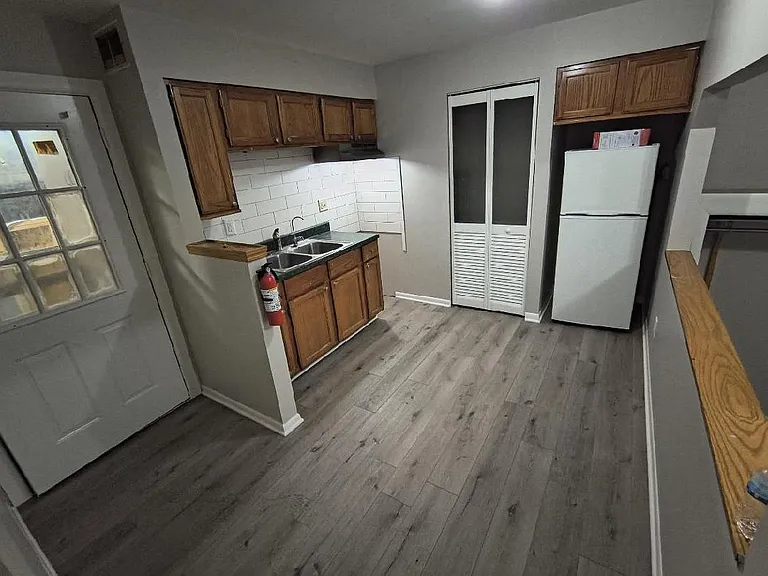 2200 Central Ave #1 — Photo 13