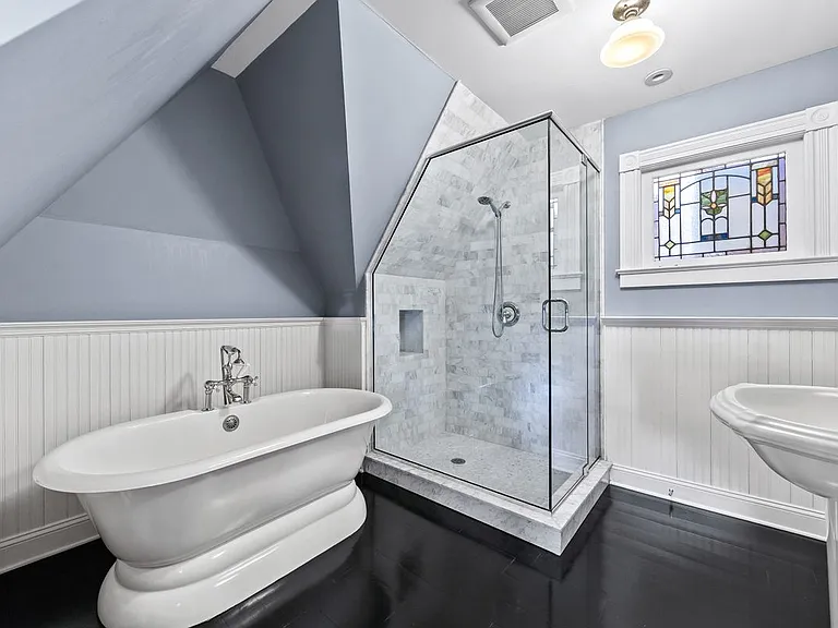 19 Howe Pl — Photo 19