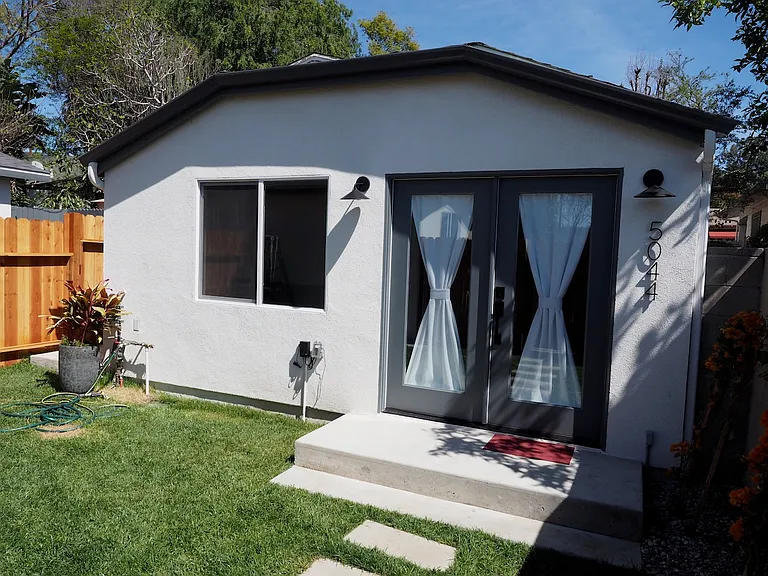 5044 Loleta Ave — Photo 3