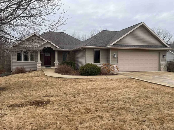 682 Kensington Dr, Ripon, WI 54971