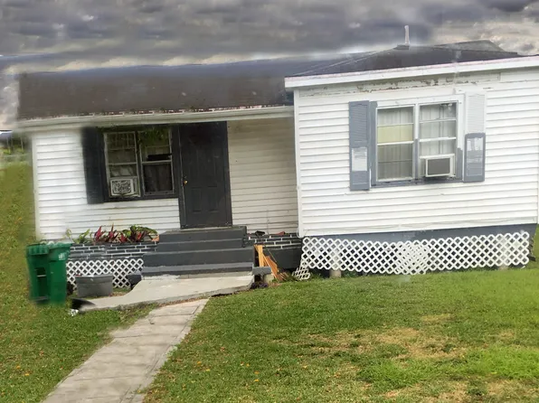 328 Cypress Ave, Pahokee, FL 33476