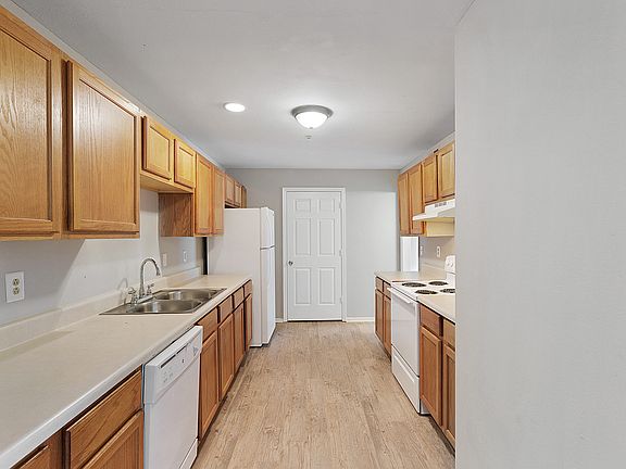 2nd image of 100 Emory Hill Dr #Ca24eb33d