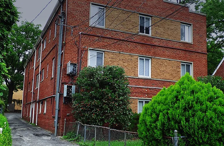 8213 Roanoke Ave, LLC — Photo 1