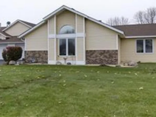9129 Windsor Ter N, Brooklyn Park, MN 55443