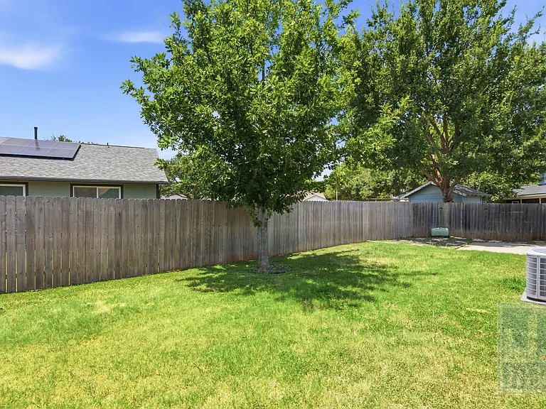 401 Oakridge Pass — Photo 29