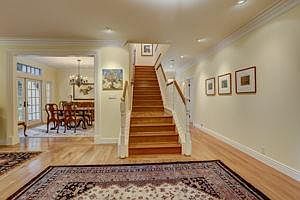 2nd image of 714 W Poplar Ave