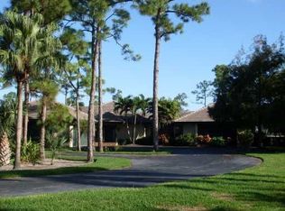 9065 Dundee Dr, Lake Worth, FL 33467
