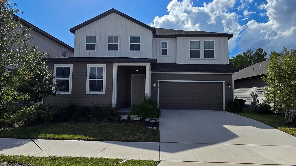 5 bed, 4.5 bath, 3542 sqft, $3,800 — Photo 1