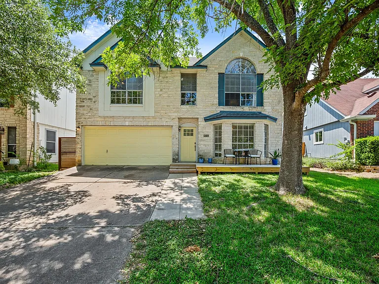 8715 Dandelion Trl — Photo 19