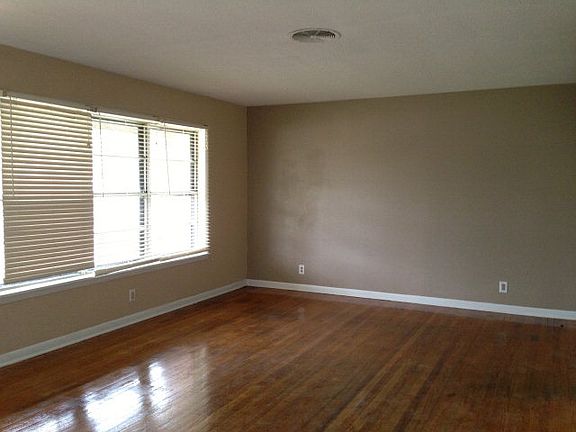 2nd image of 1802 College Dr
