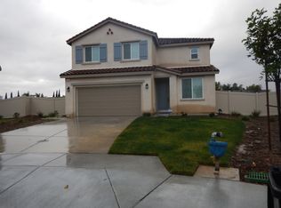 585 W James St, Rialto, CA 92376