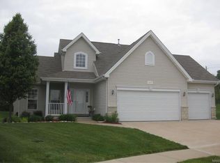 605 Turning Leaf Ct, Wentzville, MO 63385