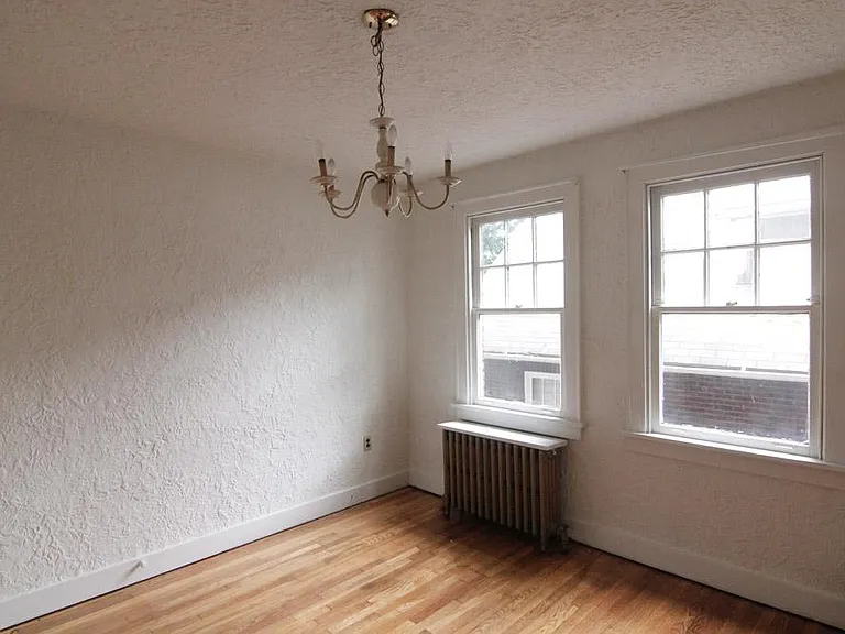 8001 Saint Lawrence Ave — Photo 3