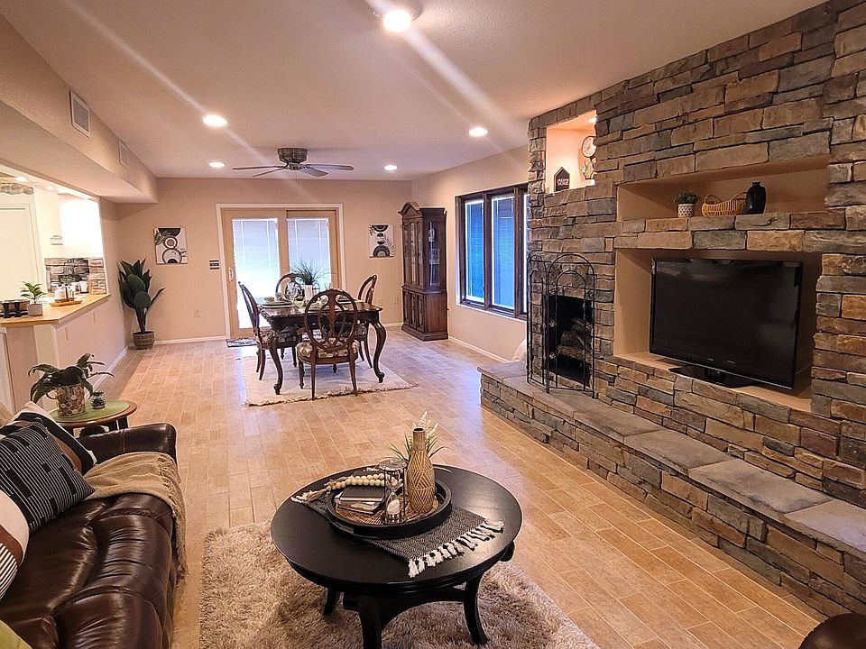 1st image of 10626 W DESERT ROCK Drive