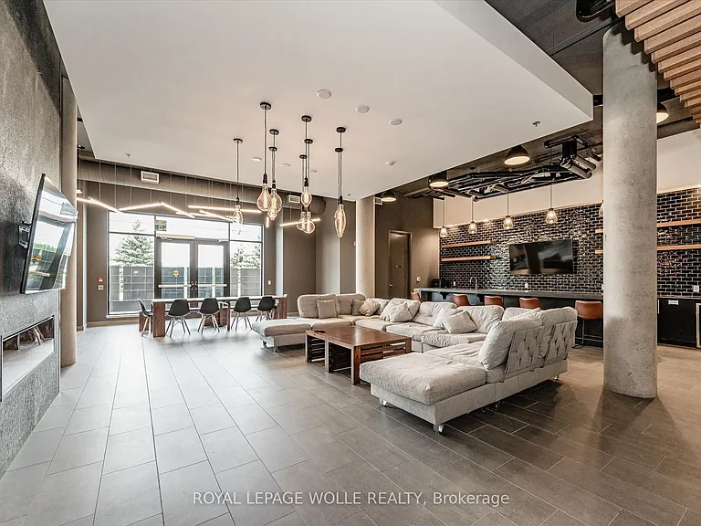 255 Northfield Dr E #610 — Photo 31