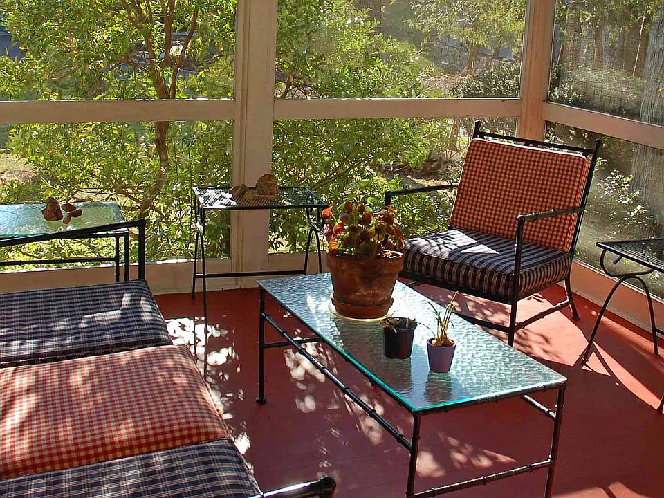 Screened Porch