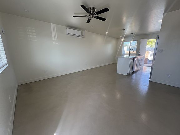 4th image of 1423 N Venice Ave APT L