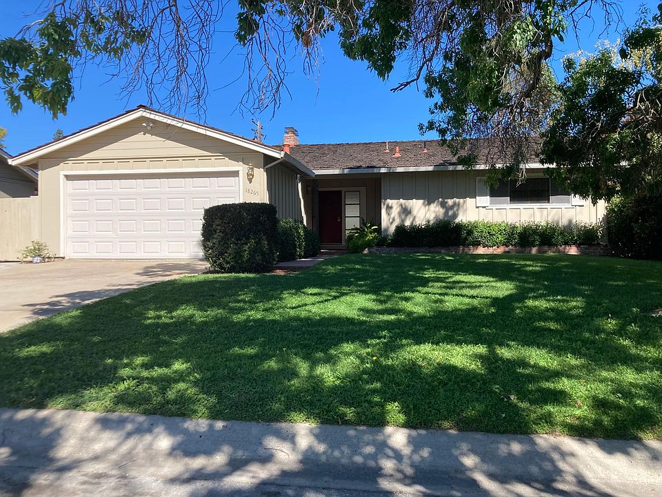 1st image of 18265 Vanderbilt Dr
