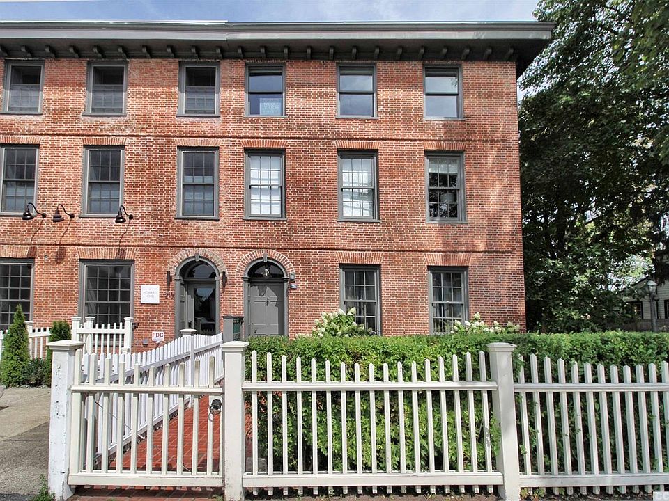 1st image of 218-220 Warren St
