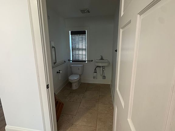 5th image of 217 Goethe Rd #A