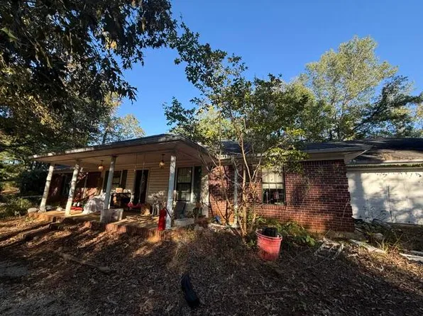 593 Tuscumbia Rd, Blue Springs, MS 38828