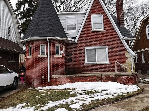 17133 Bradford St, Detroit, MI 48205