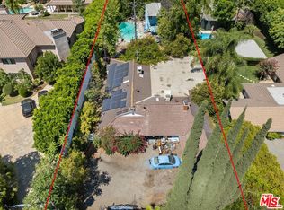 5417 Encino Ave, Encino, CA 91316