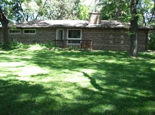 1S531 Maple Ln, Glen Ellyn, IL 60137