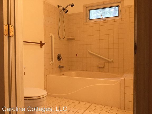 5th image of 49 Pennwood Ln