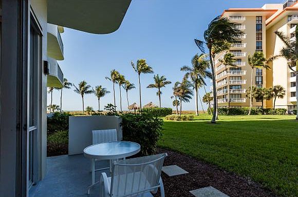 1st image of 140 Seaview Ct APT 106N