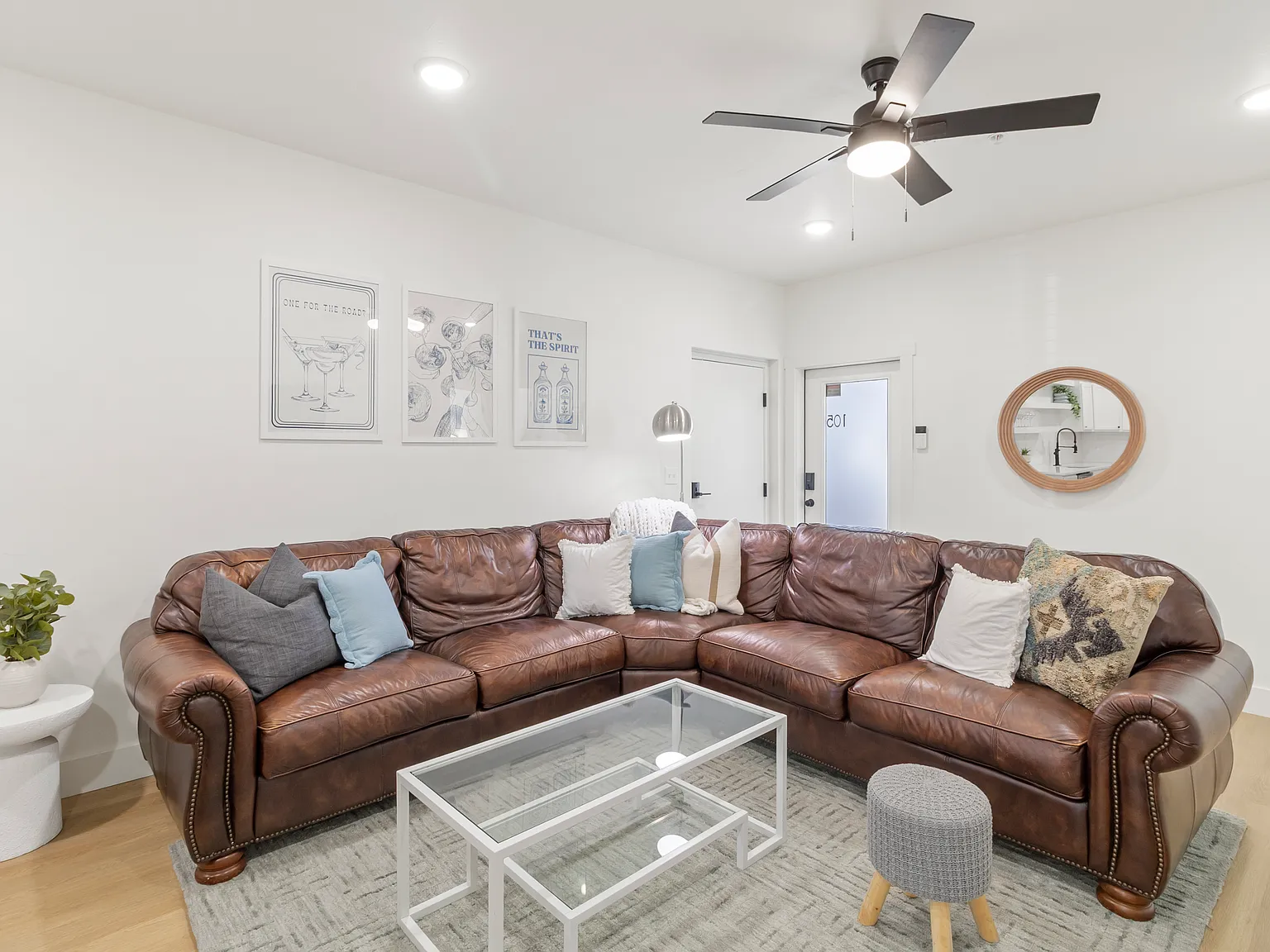 224 W Symmes St — Photo 3