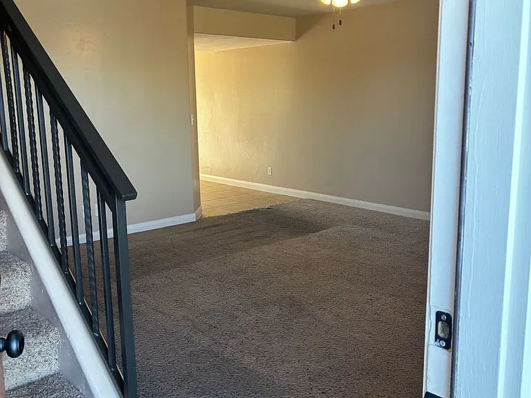 370 W 1425 N #5 — Photo 2