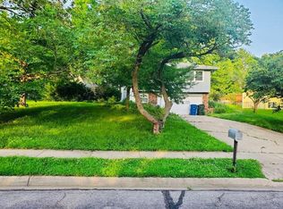 2016 Melholland Rd, Lawrence, KS 66047