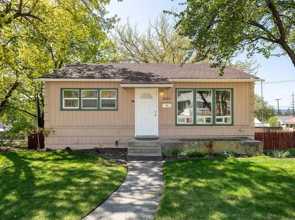 6123 N Greenwood Blvd, Spokane, WA 99205