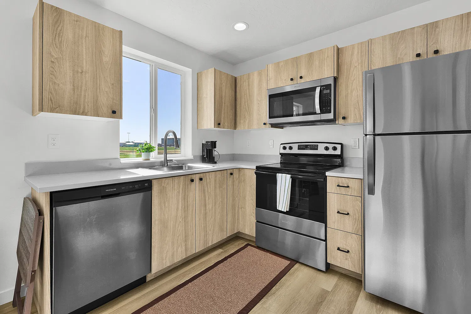 108 C Ave — Photo 3