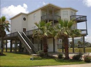 4126 Courageous Ln, Galveston, TX 77554