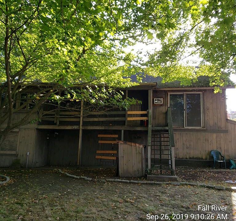 2nd image of 22 Sprague St