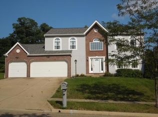 90 Simsbury Ct, Pickerington, OH 43147