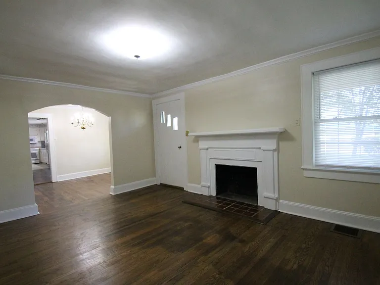1004 Anderson Rd S — Photo 9