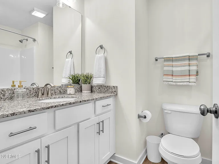 5019 McGarvey Ct — Photo 18