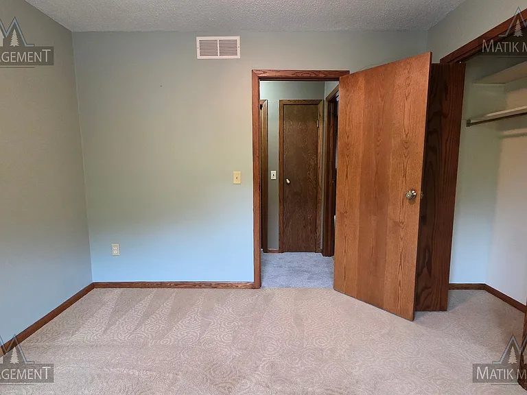 703 Northern Hills Dr NE — Photo 29