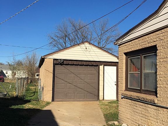 3rd image of 1622 E Park Ave