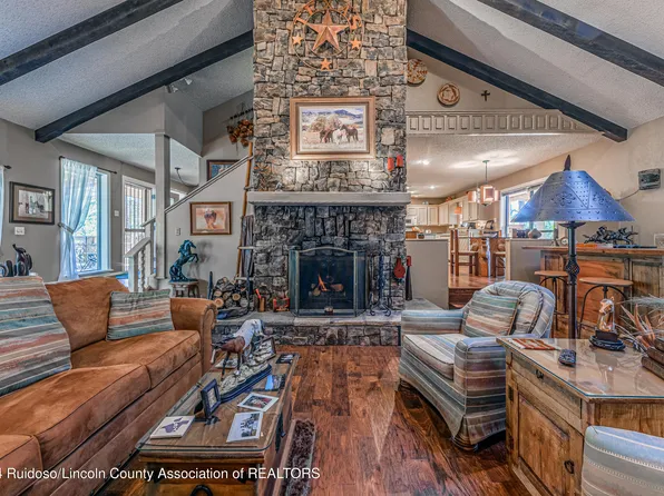 1009 Hull Rd, Ruidoso, NM 88345