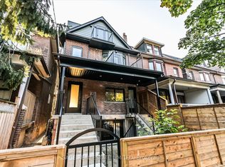 22 Lansdowne Ave #D, Toronto, ON M6K 2V8
